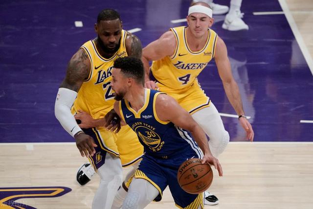 NBA近期比赛：勇士战胜湖人取得胜利